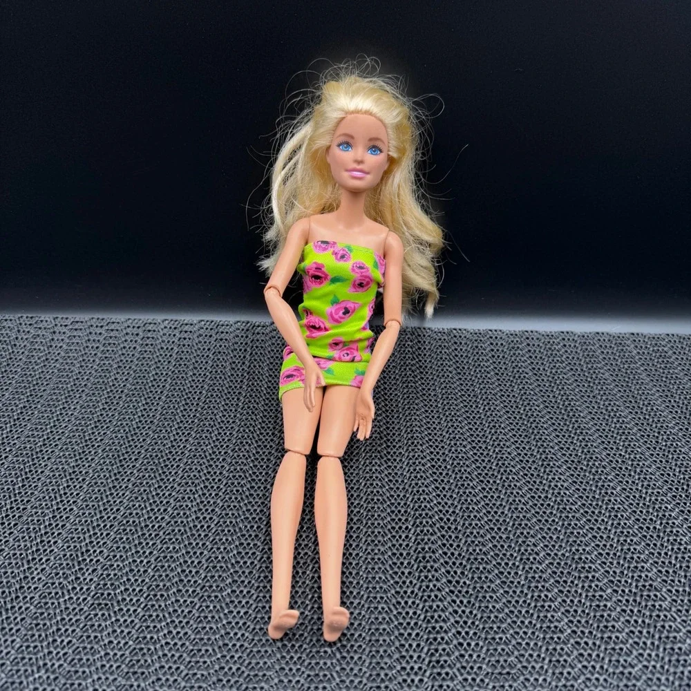 Barbie HXJ38 Blonde Articulated Doll Green Pink Floral Dress Mattel